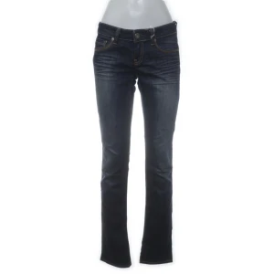 Lågmidjade jeans - Skitsnygga jeans som tyvärr blivit för små.  (Köparen står för frakt)💕