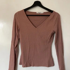 Ribbad topp - Gott skick! 