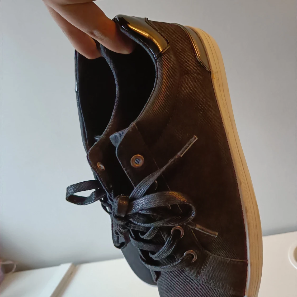 Säljer herrskor i färgen svart! Storlek 43 från Graceland! Nyskick! - 91