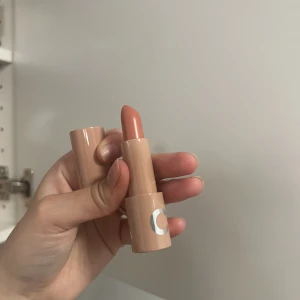 Caia läppstift  - Oanvänt läppstift från caia 