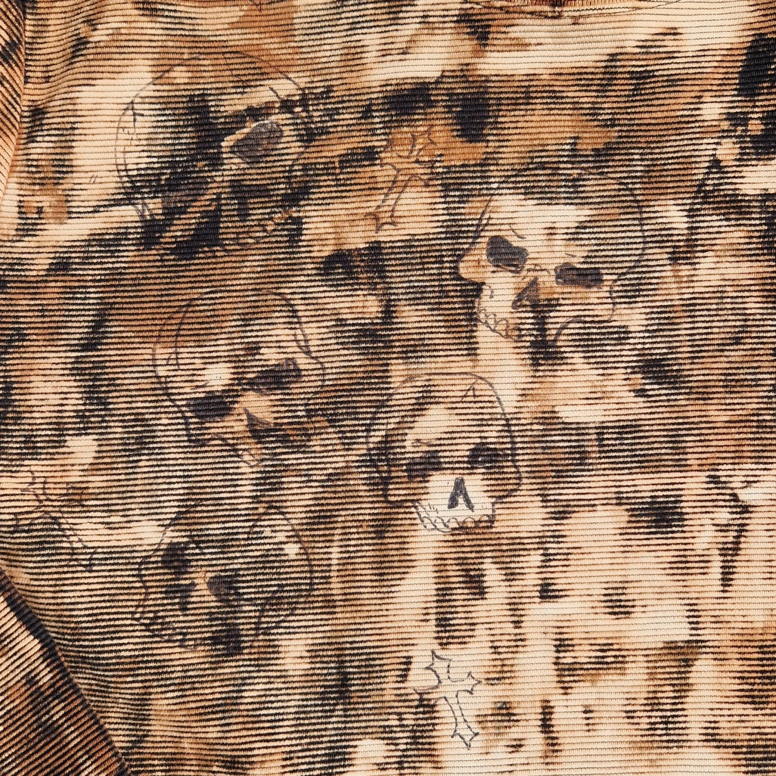 Blekt tröja med döskallar - 91