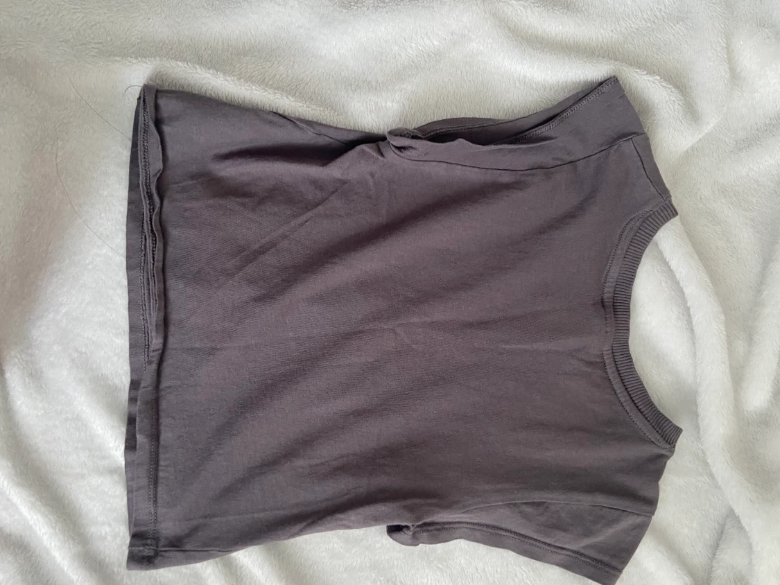 grå tröja med motov - 90