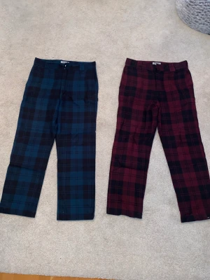 Carhartt Byxor  - Aldrig använda. Båda för 500kr. 300 st. 