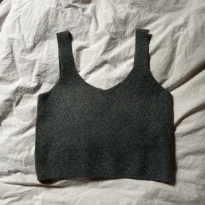 Croppat linne - Ett kort linne från Zara i storlek M. ❤️