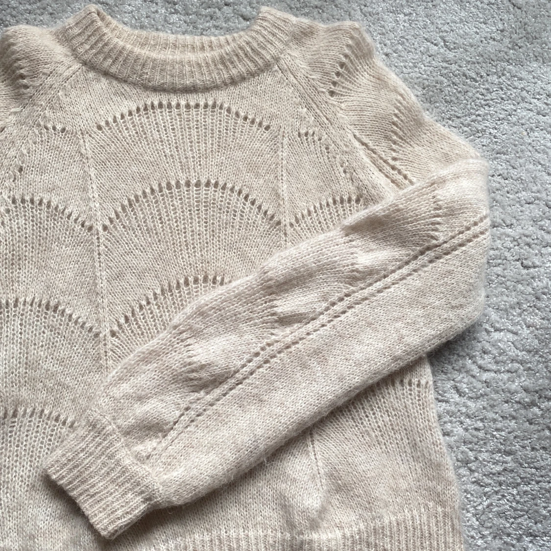 Stickad tröja - 91