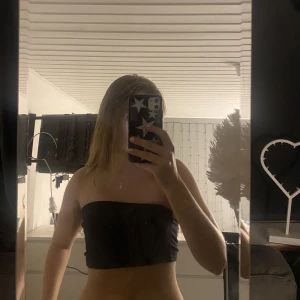 Bandå toppar - Fina bandå toppar i storlek S från lager 157 30kr/st eller båda för 40 (Plus frakt)