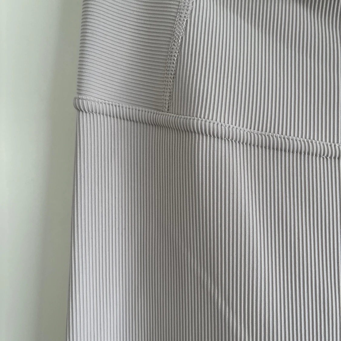 Tights från Halara, ribbade beiga storlek S - 90