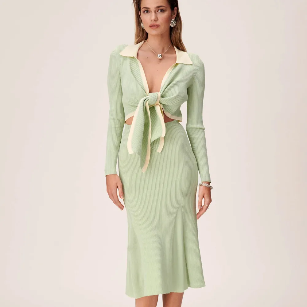 Adoore klänning i storlek 34/XS Riviera dress, färg light green.  Använd en gång så i mycket bra skick 💚 nypris 1495kr . Klänningar.