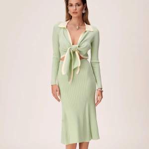 Adoore klänning i storlek 34/XS Riviera dress, färg light green.  Använd en gång så i mycket bra skick 💚 nypris 1495kr 