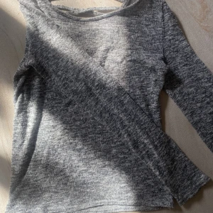 Tröja öppen rygg - Tröja med öppen rygg!