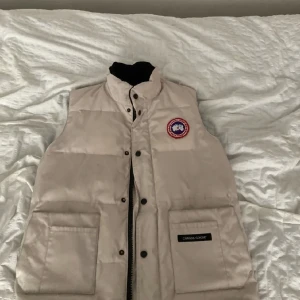 Canada goose väst - Fint skick 9/10 Storlek S