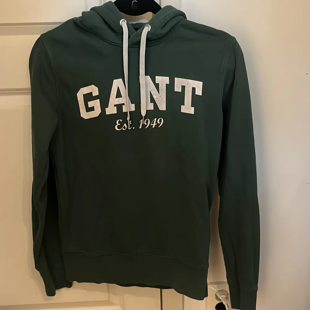 Fin Gant hoodie i storlek herr S. Hoodies.