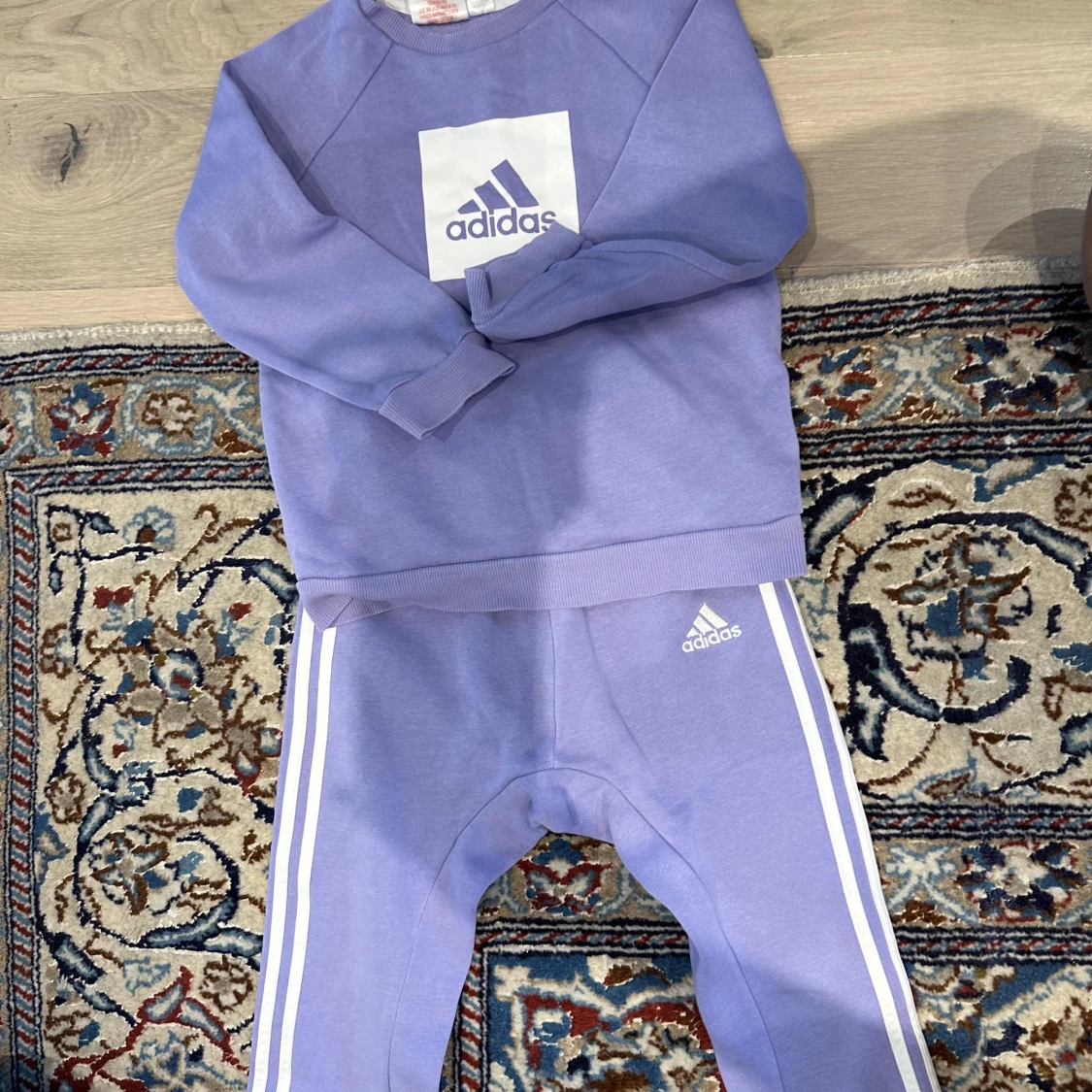 Adidas tröja och byxa 