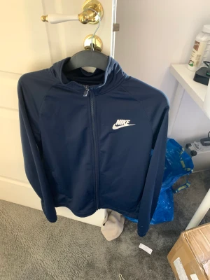 Nike kofta  - Blå Nike kofta 