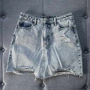 Jeanskjol - Jättesnygg jeanskjol från even&odd, köptes på zalando🫶🏽