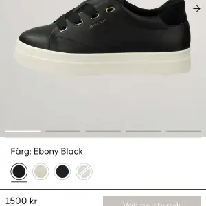Eleganta GANT- skor som inte kommer till användning längre. Hoppas därför de kan få en ny ägare. Använda och därav lite smutsiga vid sulan där av lägre pris. Kan väljas att frakta 📦             450 vid upphämtning i Jönköping 🏠     Hör av er vid frågor 💘💘