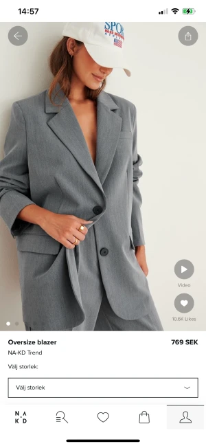 Oversized grå kavaj NAK-D - Oanvänd kavaj storlek 36 från NAK-D. 300 kr 