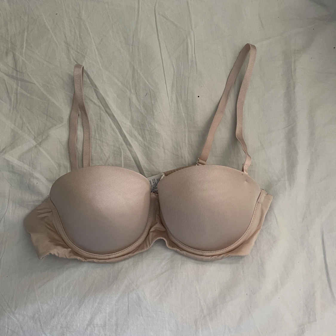 Beige BH med avtagbara band