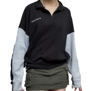 Missguided tröja - Relativt oanvänd tröja från Missguided med utmärkt passform! Sitter precis som en stl S ska. Inköpspris 350kr ;D