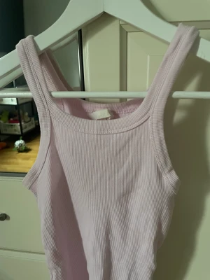 Tanktop  - Pastell rosa tanktop💕