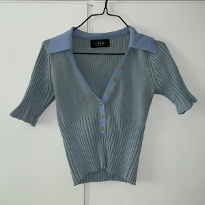 Cider top - Nice blue/green top!