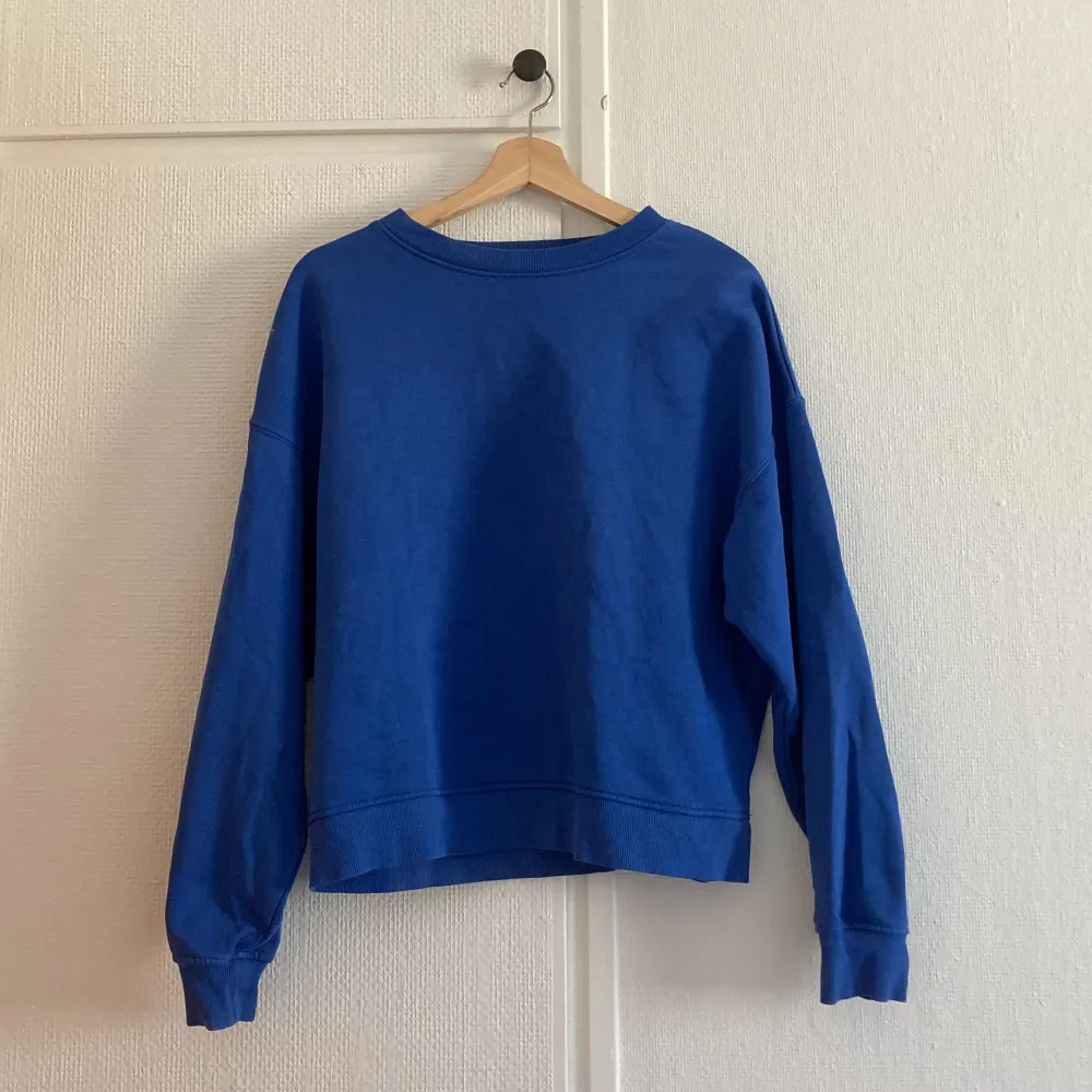 Fin Lindex tröja i storlek S Frakt betalar köparen: 74 kr. Hoodies.