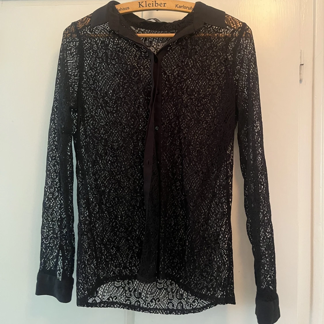 Spetsskjorta - skjorta i spets