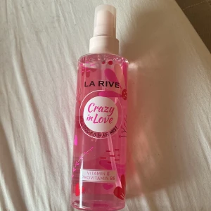 Body & Hair mist  - En body & Hair mist från normal! Bara testad! Luktar gott men passar inte mig!