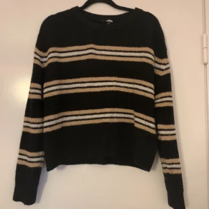 Stickad tröja - Bra skick