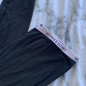 Victoria’s Dexter byxor😍👌🏼 - Jätte fina vs byxor som inte längre kommer till andvändning dem är i storlek M  (pris går att diskutera)