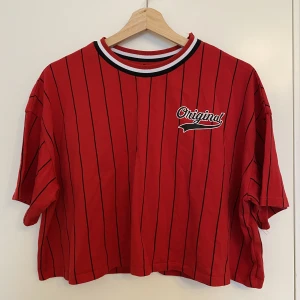 Röd t-shirt - Röd t-shirt