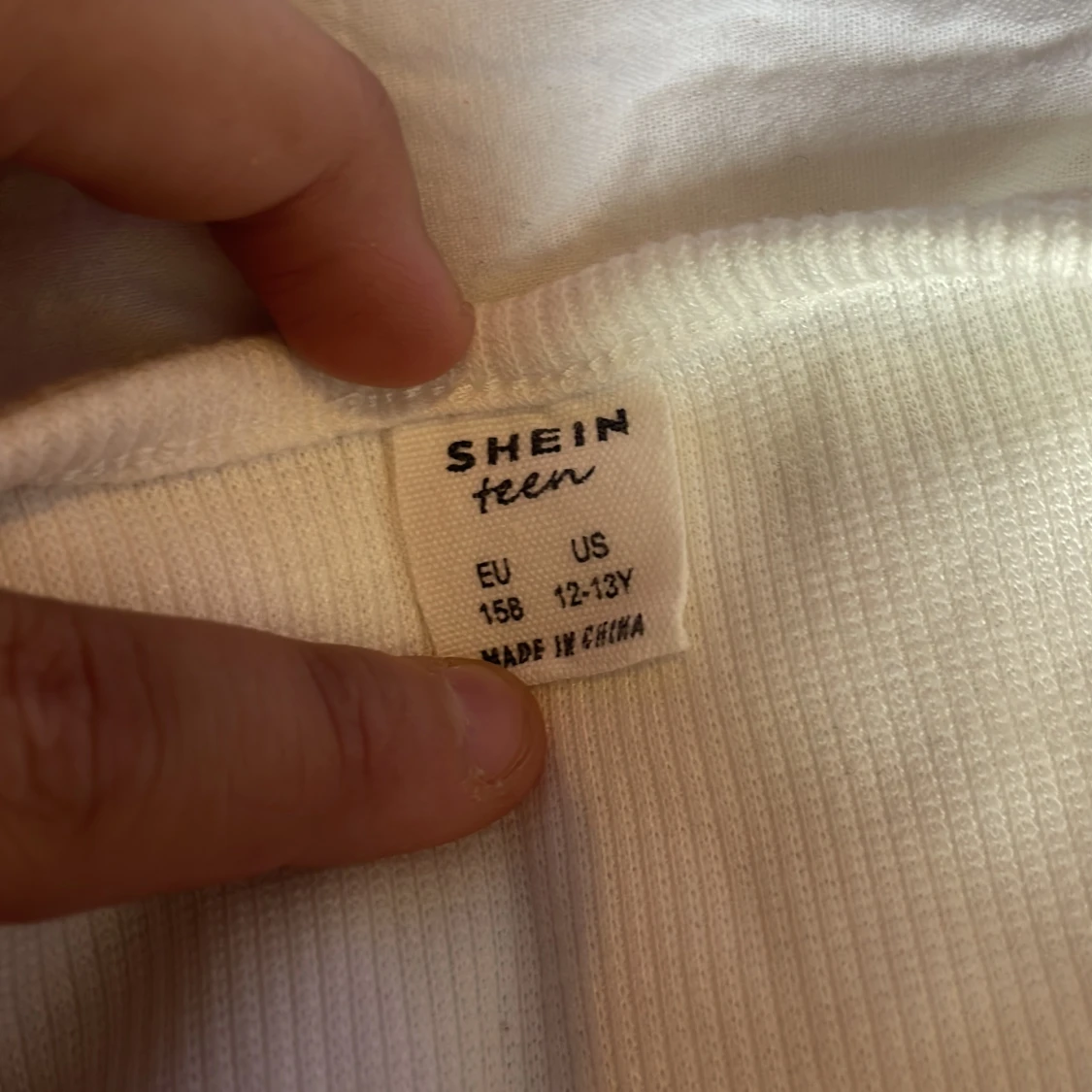 En uringad tröja - 90