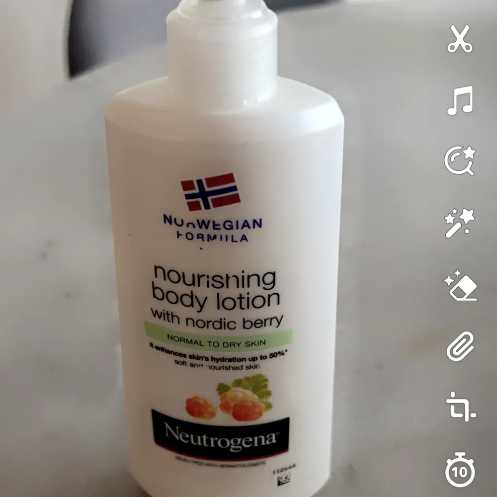 Mycket bra skick och mjuk 🧡🌸. Muu.