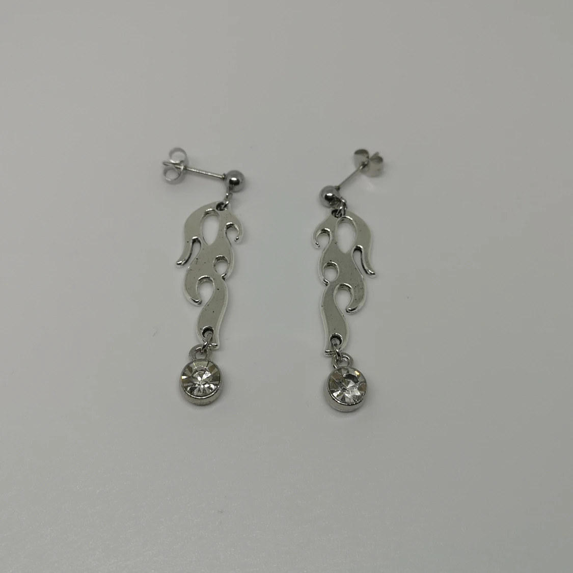 Örhängen ~flammande diamant~