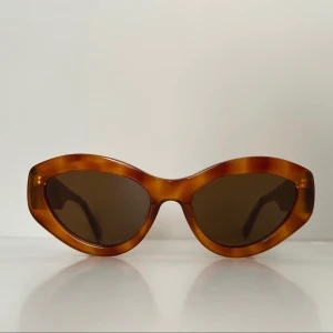 Chimi x Elsa hosk ”just right” - Nypris ca 2000kr.