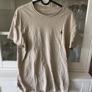 Basic tshirt - Beige