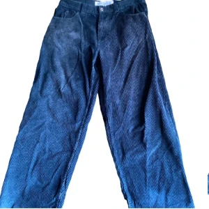 Big boy jeans  - Feta bigboys uppsydda vid benen 