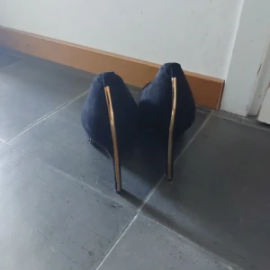 Pumps - Andvända några gånger men jättefin skick.