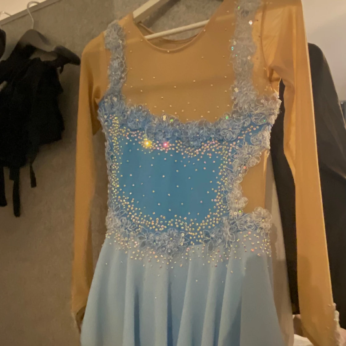 Konståkningsklänning - 90