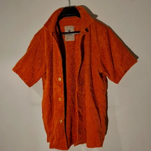 Overshirt - Kortärmad overshirt/skjorta Från OAS