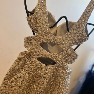 Klänning - Underbar balklänning stl xs