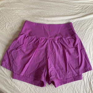 Gym shorts  - Tränings shorts från Oysho strl S Använda en gång men var lite små för mig