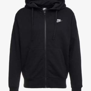 Nike zip tröja storlek snypris 750 köpt från Nike hemsidan.  Skriv om de är något, pris går att diskutera!