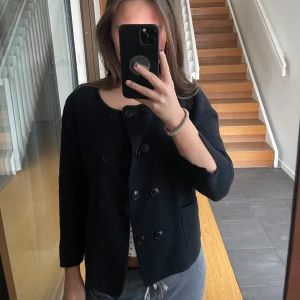 Kofta - Svart kofta ifrån Maria westerlind😍