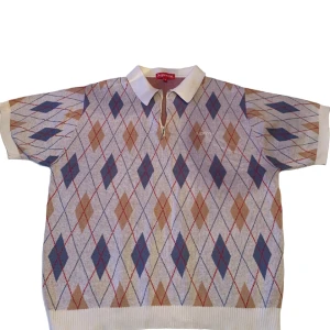 Supreme quarter-zip🔥 - Riktigt fet Supreme quarter-zip I nyskick. Storlek M. Tveka inte att höras av vid minsta fundering.