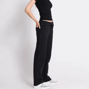 Sweatpants low waist  - Low waist byxor från lager 157, endast använda få gånger💙