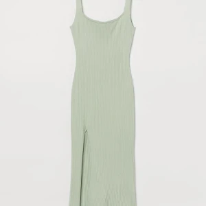 Klänning hm - Aldrig använd, prislappen kvar