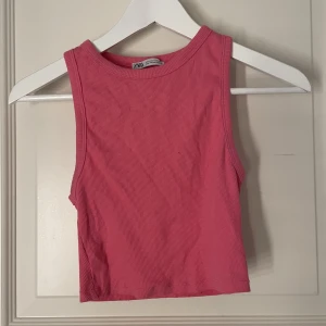 Linne från zara - Fint rosa linne, knappt använd och i bra skick 💕