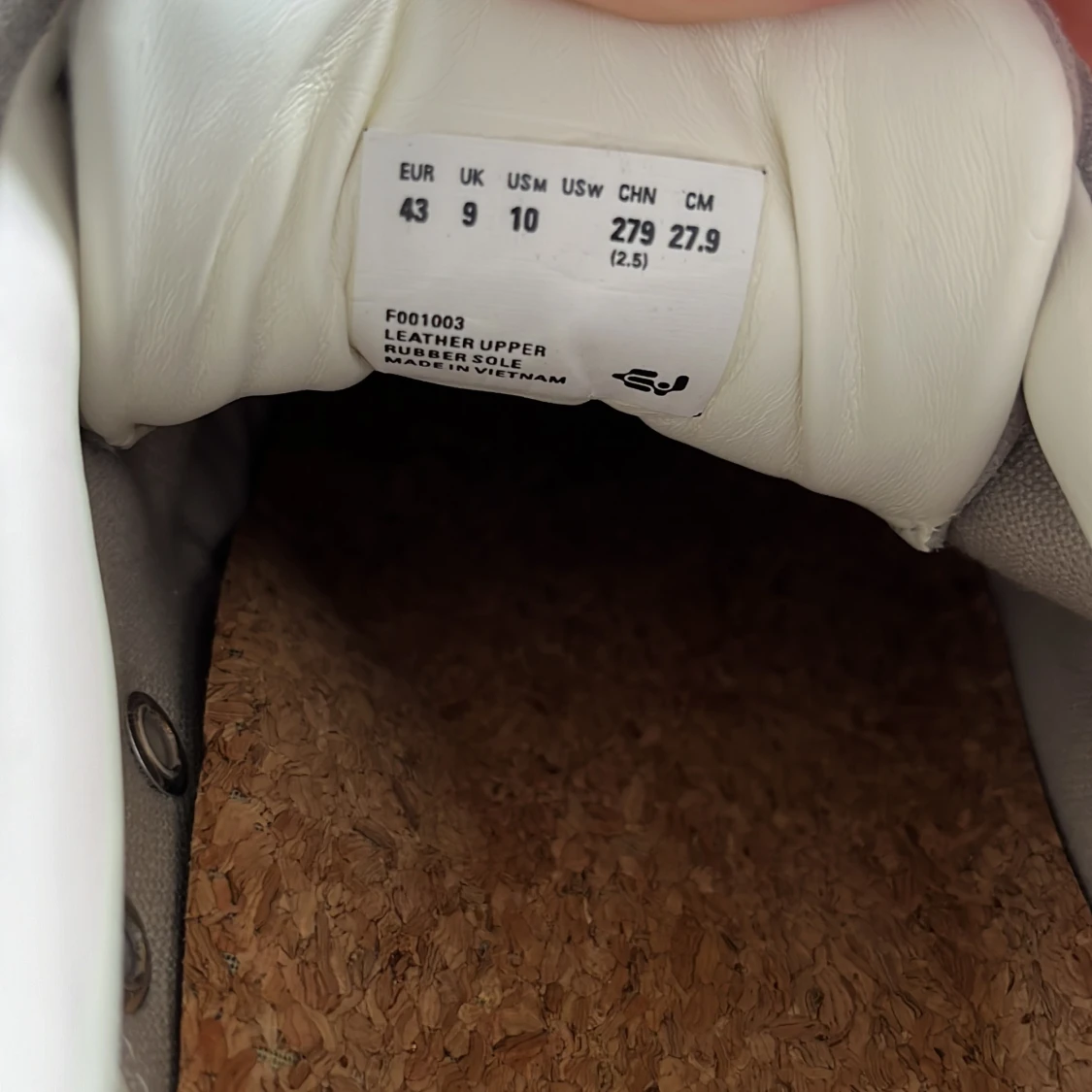 Eytys doja skor  - 91