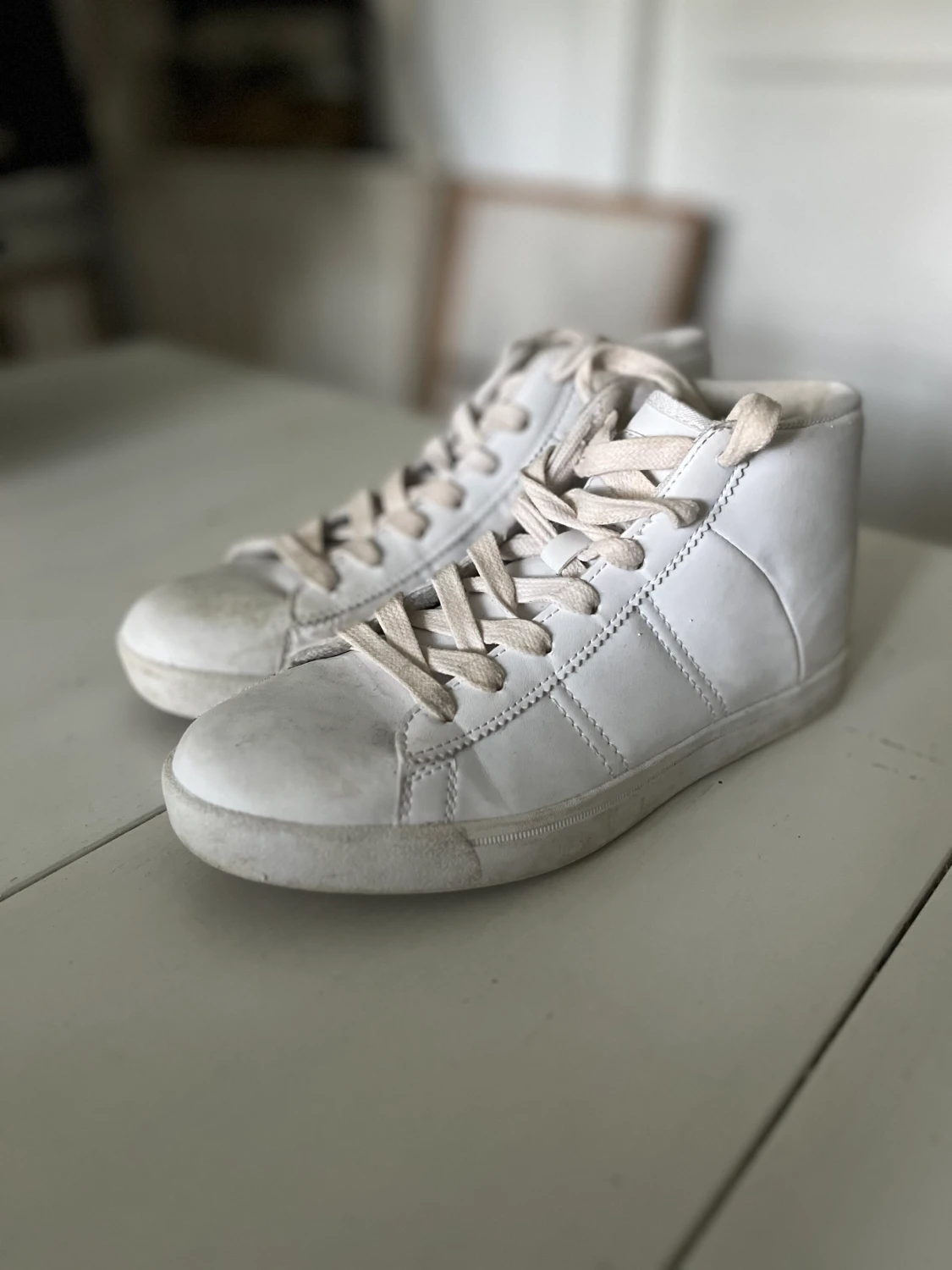 Gymnastikskor vita från SOC - 90